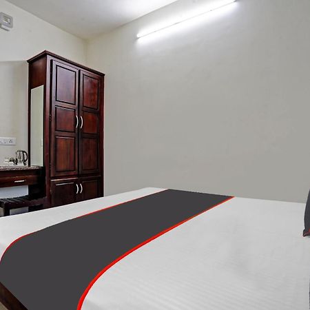 فندق Collection O White House Pearl Kochi المظهر الخارجي الصورة