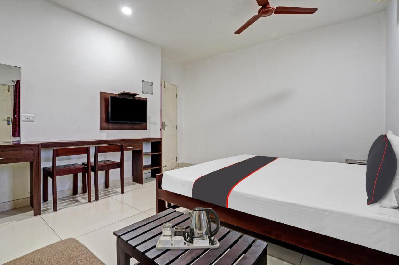 فندق Collection O White House Pearl Kochi المظهر الخارجي الصورة