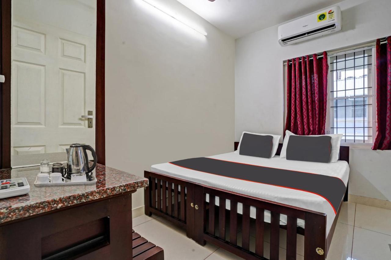 فندق Collection O White House Pearl Kochi المظهر الخارجي الصورة